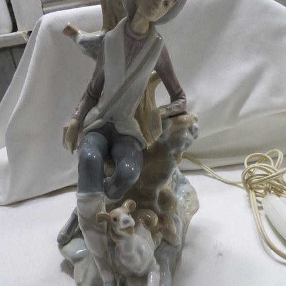 Lladro José Luis Alvarez Shepherd w/ Dog Lamp - Picture 7 of 7